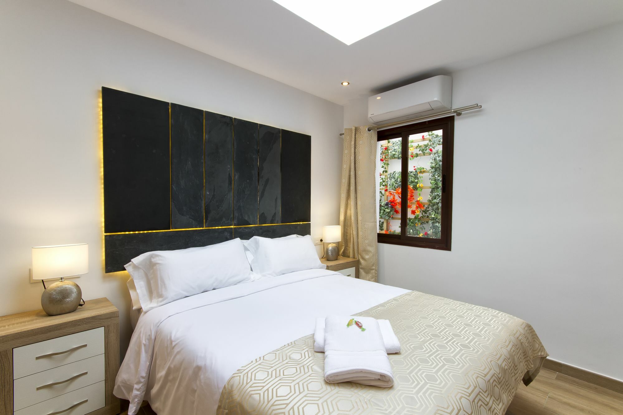 Hotel Lucero 12 à Marbellac Extérieur photo